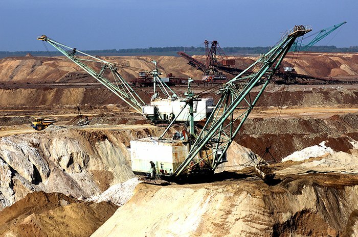 Production. “United Mining and Chemical Company”.